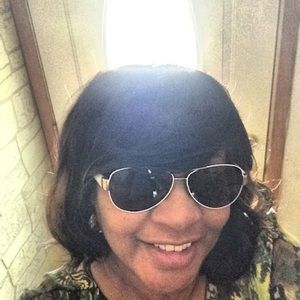 Meet your Posher, Shelly